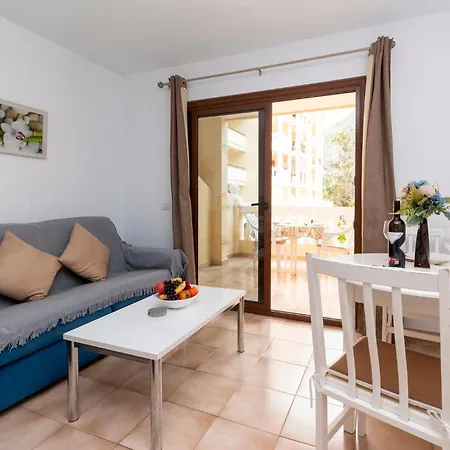 Tranquil Castle Harbour Apartment