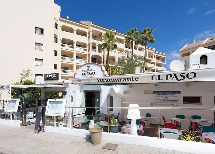 Tranquil Castle Harbour *