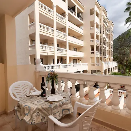 Tranquil Castle Harbour Lejlighed